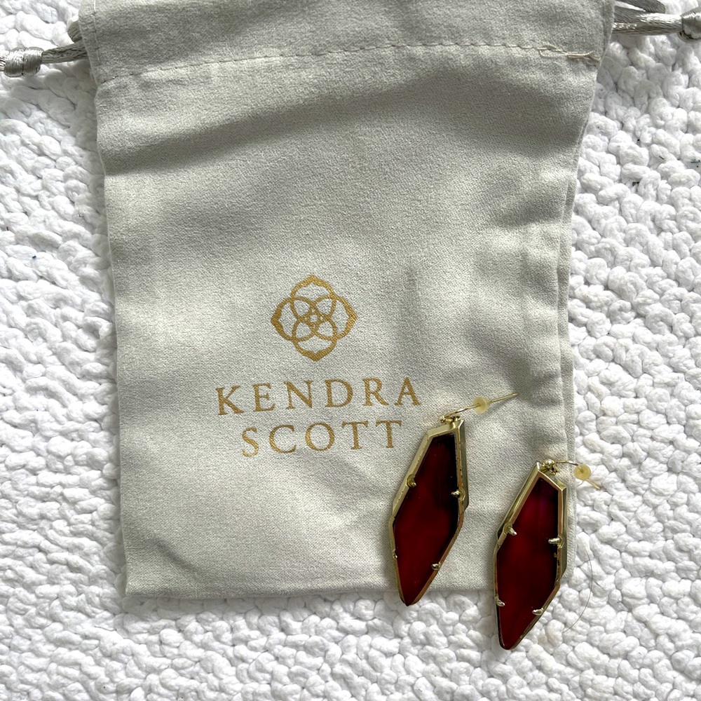 Kendra Scott Bexley earrings in red